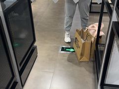 -MCM(比斯特上海购物村店)