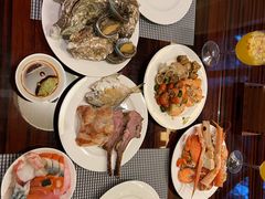 -广州万富希尔顿酒店·感趣自助餐厅·金秋蟹宴生蚝海鲜刺身烧烤