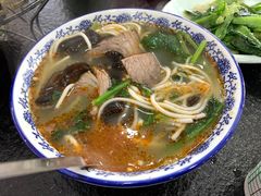 -撒拉人家.酸菜牦牛肉火锅