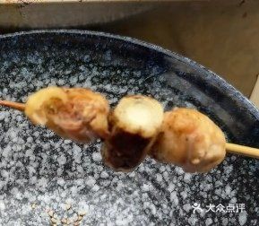 烤鸡串：夜宵时间烤鸡串