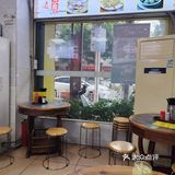 久违了，熟悉的街角老店
