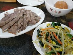 -陇上全荟兰州传统牛肉面(延吉路店)