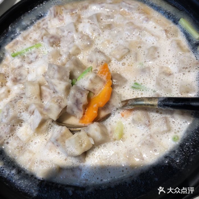 潮荟·经典潮州菜香芋芡实煲图片