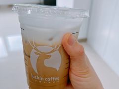 -瑞幸咖啡(武汉工商学院中商超市店)