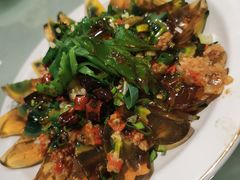 -巷子里小酒馆(繁荣路店)