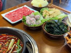 -黔有有贵州酸汤夺夺粉火锅(五味十字店)