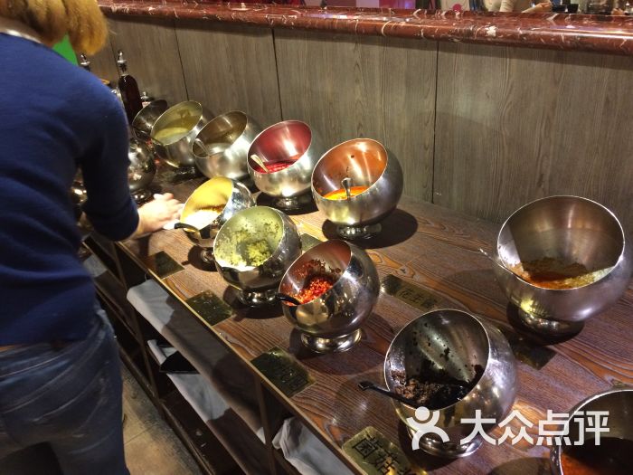 潮香牛宴潮汕鲜牛肉火锅(飞洲国际广场店)调料区图片 - 第3张
