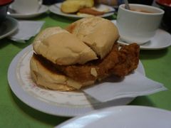 猪扒包-胜利茶餐室