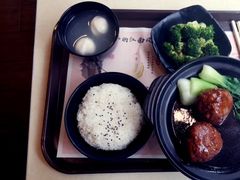 -东方既白(黄兴路大润发店)