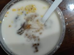 桂花椰香桃胶-甜心妈妈·榴莲星级糖水(北京路总店)