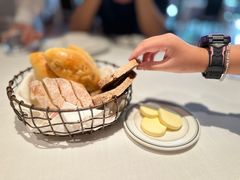 面包-Wolfgang’s Steakhouse 沃夫冈牛排馆(上海白玉兰广场店)