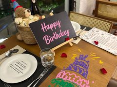 -Mark&Mars Restaurant