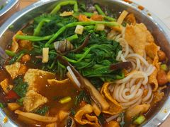 -柳州肥姨妈大骨螺蛳粉(沙河店)