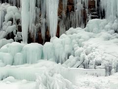 -大平台龙居瀑布旅游区