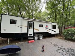 -汤山温泉房车营地 茶温泉