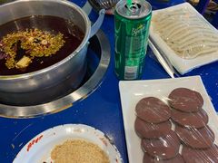 -马路边边串串香(双井直营店)