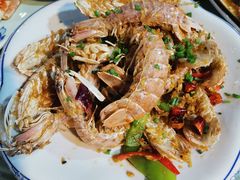 -三亚火车头万人海鲜广场