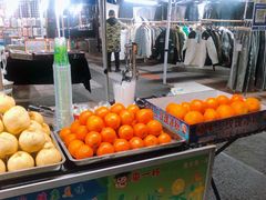 -吴山路夜市