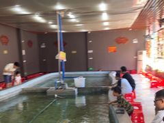 -光头佬室内钓虾场·烧烤·团建·亲子(中山八路店)
