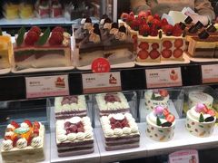 零售区-罗森尼娜(德思勤店)