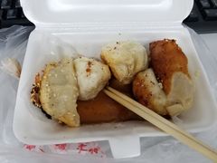 -黄阿姨锅贴大王(万航渡路店)