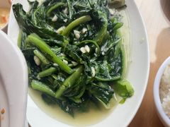 -严记小天府酸菜鱼(西四路店)