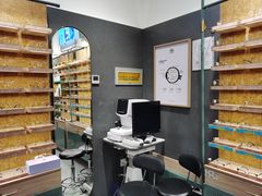 -MUJOSH木九十眼镜(月星环球港B1店)