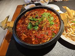 -万重锦·人文川菜馆(骡马市店)