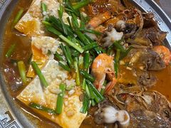 -东来菜馆•手抓海鲜家常菜•海鲜锅贴(鸽子窝店)