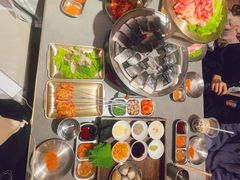 -围炉肉舍丹东海鲜烤肉·烤活鳗(步行街店)