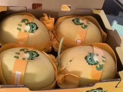 -上海龙吴水胜海发市场