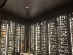 -wineapp葡萄酒餐吧(外滩金融中心店)