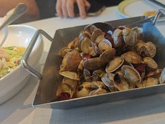 辣炒红岛花蛤-开海·红岛海鲜虾水饺(石老人店)