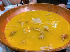 -鲜入围煮花胶鸡海鲜火锅