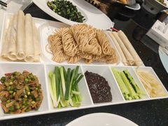 -香山湖家家宴(中山陵店)