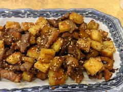 -维吾尔餐厅(宜山路店)