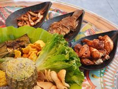 傣家黑木烤鸡-纳兰傣雀傣味餐厅