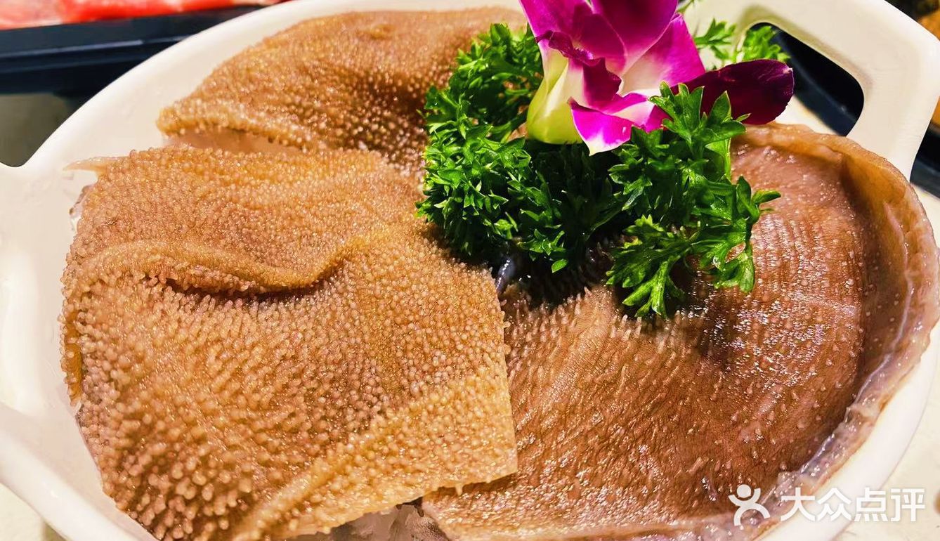 探店‖人均百元的养身骨头火锅！