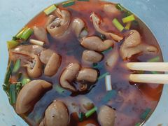 -张家巷胖哥肥肠·三十年老店(原工人村菜市店)