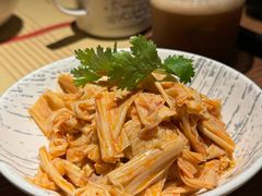 -荣家黄鱼面(前滩太古里店)
