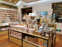 零售区-猫的天空之城概念书店(景德镇陶溪川店)