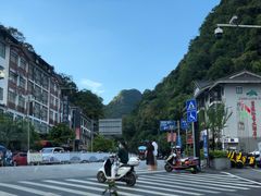 -鲜榨果汁·啤酒鱼(环岛河店)