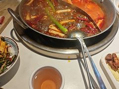 -二荆条·城市森林火锅旗舰店