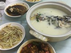 -天乐农家鱼头王(天目湖店)