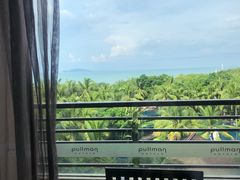 -三亚湾海居铂尔曼度假酒店