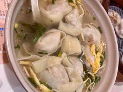 鲜肉虾仁大馄饨-光明邨大酒家(淮海路店)