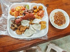 -食里香自助快餐(香槟小镇店)