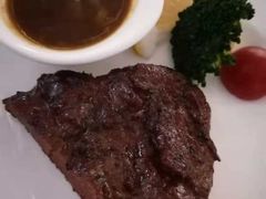 -马克西姆俄罗斯餐厅(通亚街店)