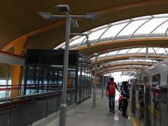 -康新公路(地铁站)