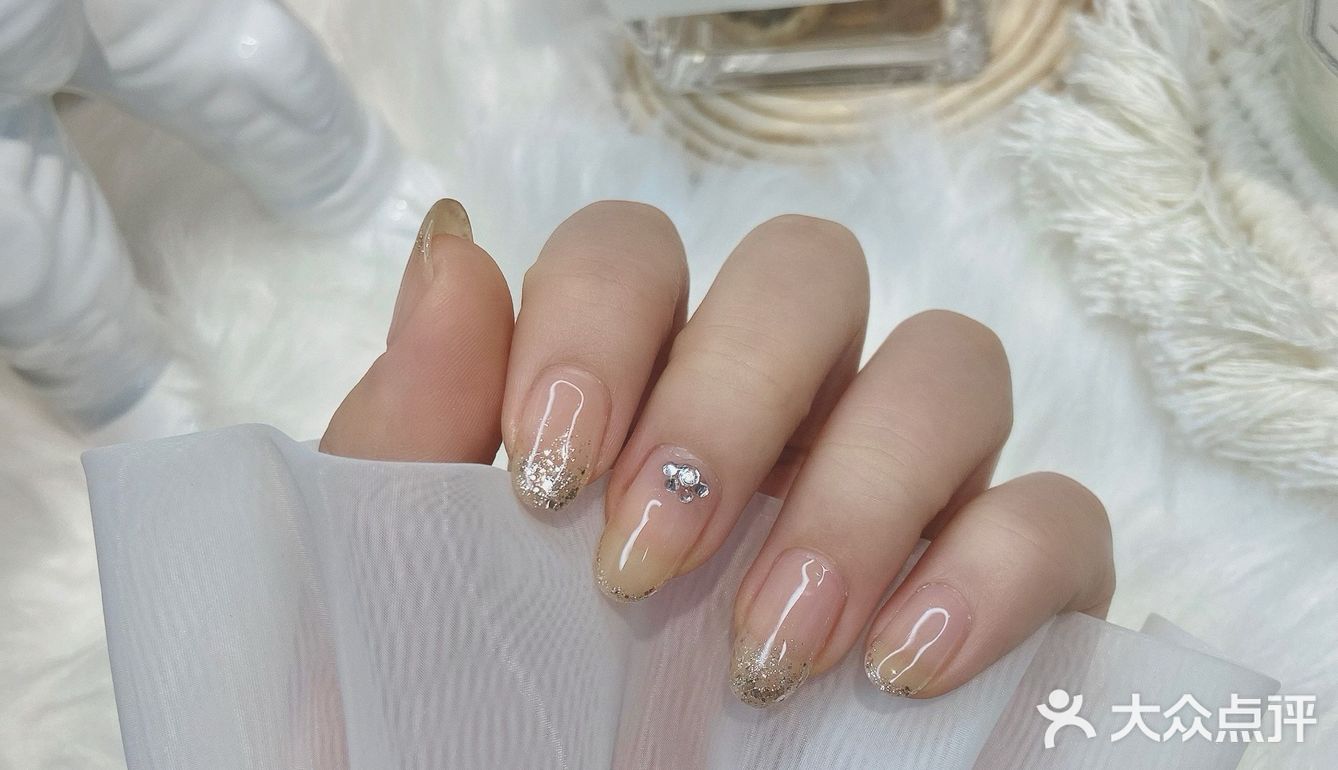 郑州探店🌟｜一家温柔又有品质的美甲店
